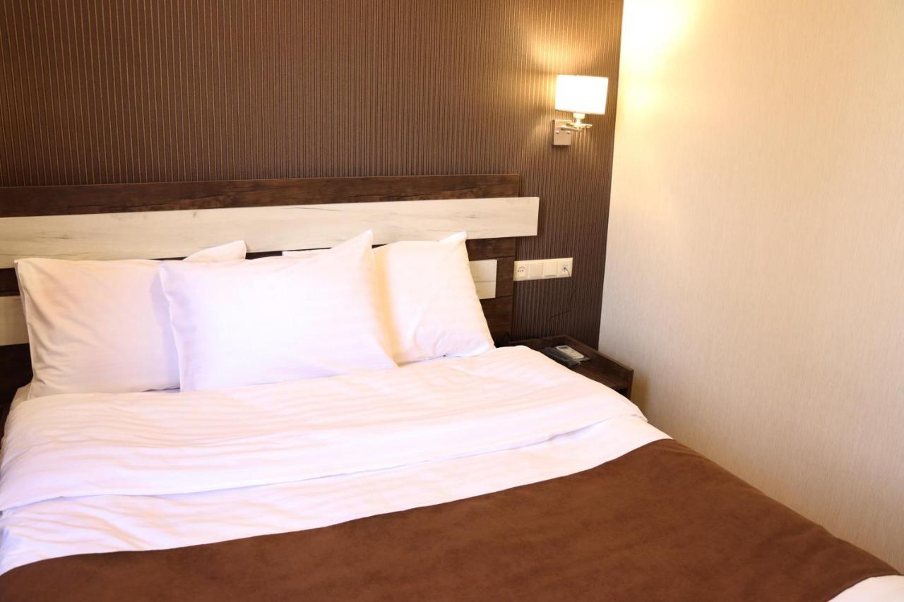 Cherry Garden Boutique Hotel Yeghegnadzor Exteriör bild