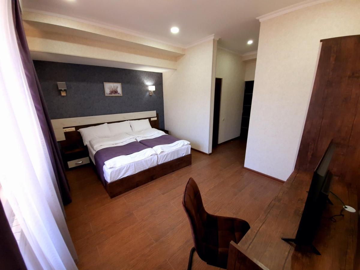 Cherry Garden Boutique Hotel Yeghegnadzor Exteriör bild