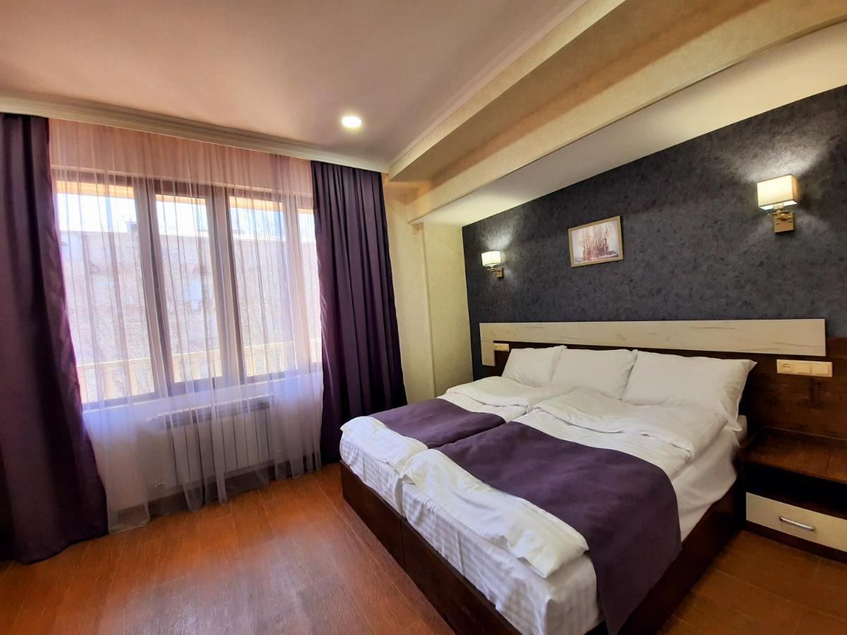 Cherry Garden Boutique Hotel Yeghegnadzor Exteriör bild