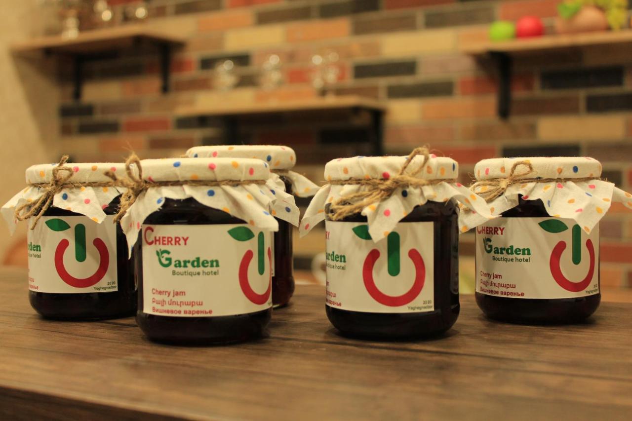 Cherry Garden Boutique Hotel Yeghegnadzor Exteriör bild